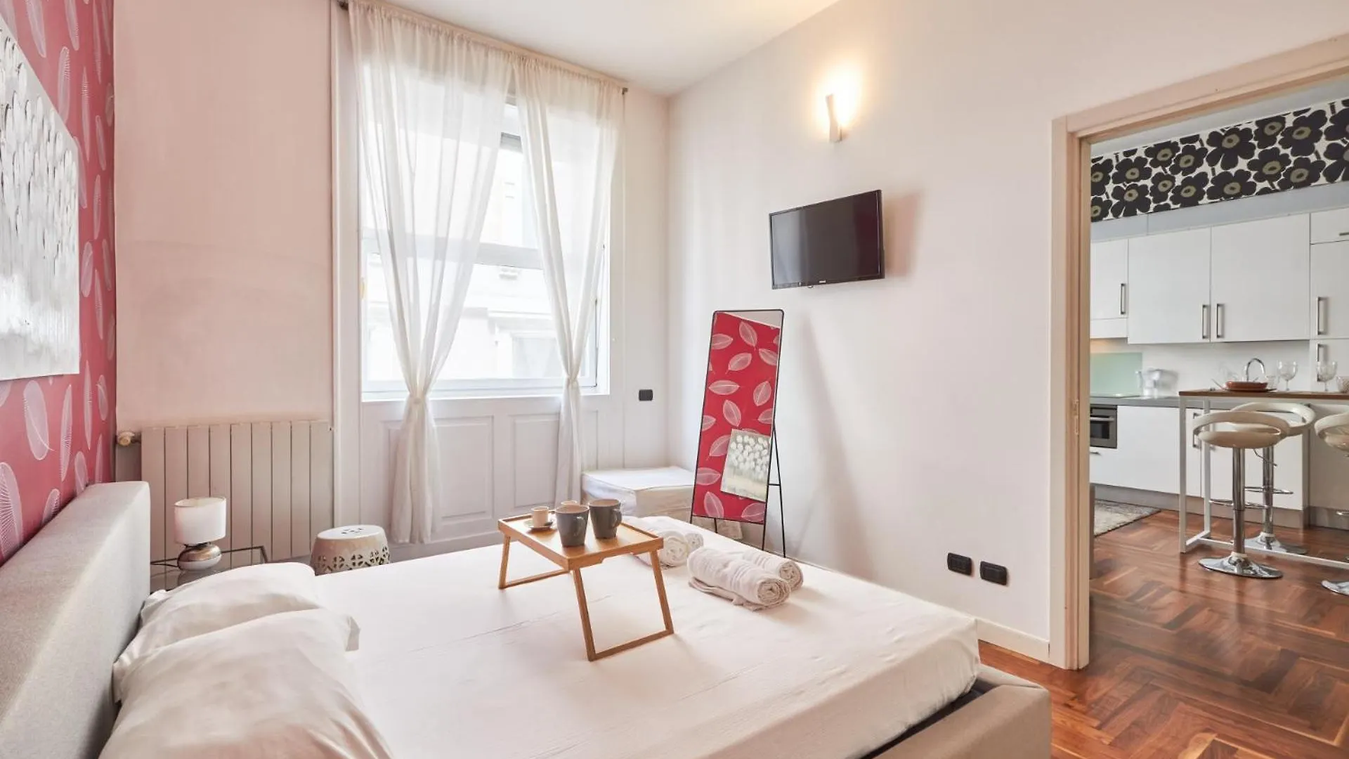 Apartment Easylife - Raffinato Appartamento In Duomo Milan