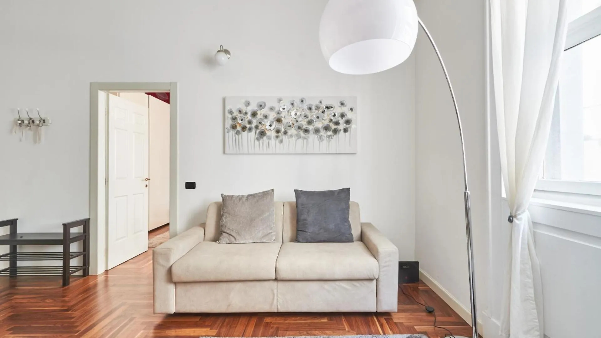 Easylife - Raffinato Appartamento In Duomo Milan Italy